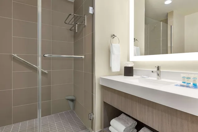 Room, King Bed, Sofa, Hyatt House Bryan/College Station 2/2