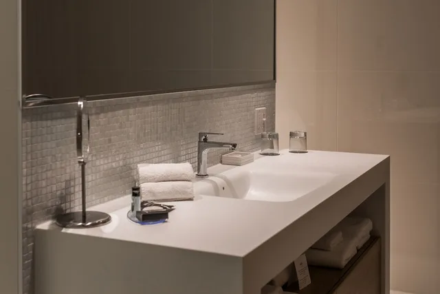 جناح جونيور بسريرين كوين بإطلالة على البحيرة، Hotel du Domaine, an Ascend Collection Hotel 3/3