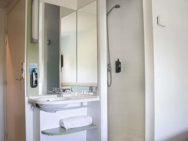 غرفة بسرير مزدوج، Ibis Budget Le Puy En Velay 6/7