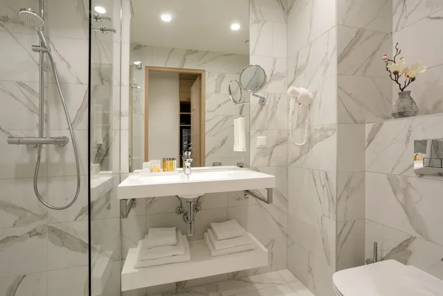 غرفة سوبيريور بسرير كينج، Centennial Nexus Hotel Tallinn 2/2
