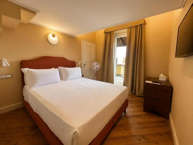 غرفة ديلوكس بسرير مزدوج بشرفة، Hotel Colonne 7/10