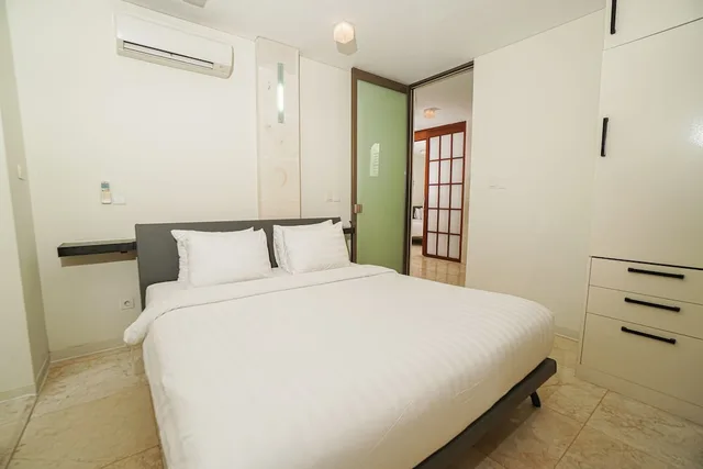3 Bedrooms, Penthouse, 1 Single and 2 Queen Beds, Ocean View، FuramaXclusive Ocean Beach Seminyak 3/6