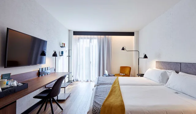 غرفة قياسية داخلية بسرير كينج بإطلالة، Radisson Blu 1882 Hotel Sagrada Familia Barcelona (ex. Hotel Barcelona 1882) 1/8