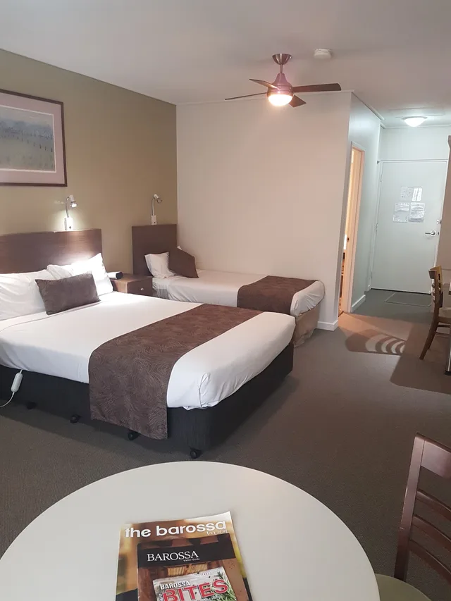 غرفة تنفيذية بسرير كوين وسرير فردي وسرير كوين، Vine Inn Barossa 2/4