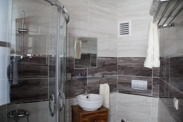 غرفة ثلاثية، Lal Hotel Bursa 8/9
