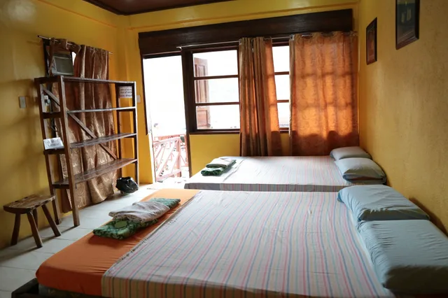 Family, 1 Single and 2 Double Beds، El Nido Corner Pension And Restaurant 2/10