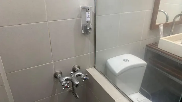 غرفة قياسية بسرير مزدوج، Mawar Asri Hotel 6/10