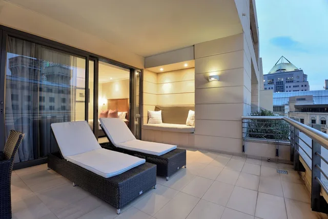 بنتهاوس فاخر بسرير كينج بغرفتي نوم، The Raphael Penthouse Suites 3/5