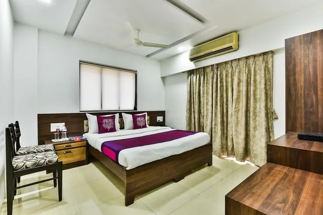 Semi Deluxe, Double Bed، Hotel Shelter Palace 7/10