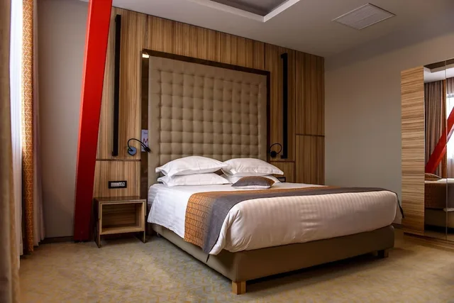 جناح بسرير كينج، Ramada By Wyndham Ramnicu Valcea 5/10