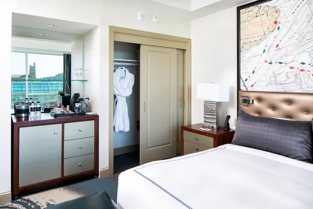 غرفة بسريرين كوين، The Tennessean Personal Luxury Hotel 3/7