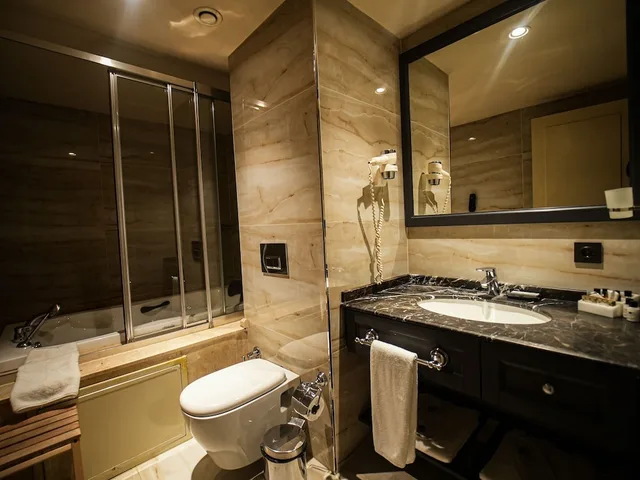 جناح جونيور بسرير كينج، Icon Hotel Taksim 4/4