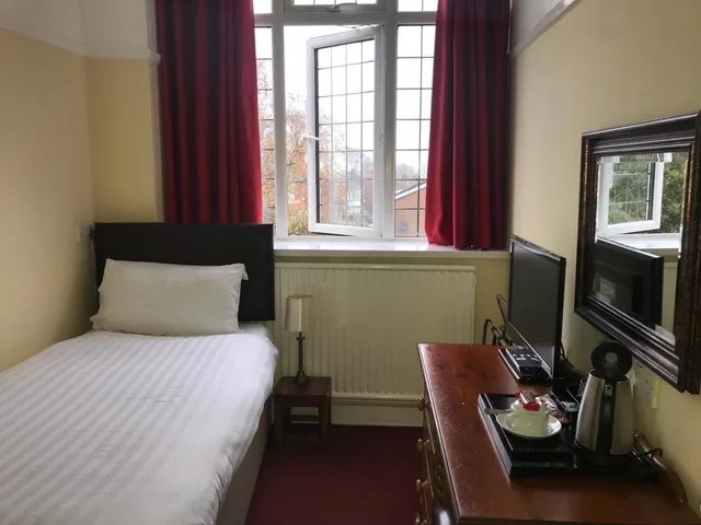 غرفة مفردة، Barons Court Hotel 4/13