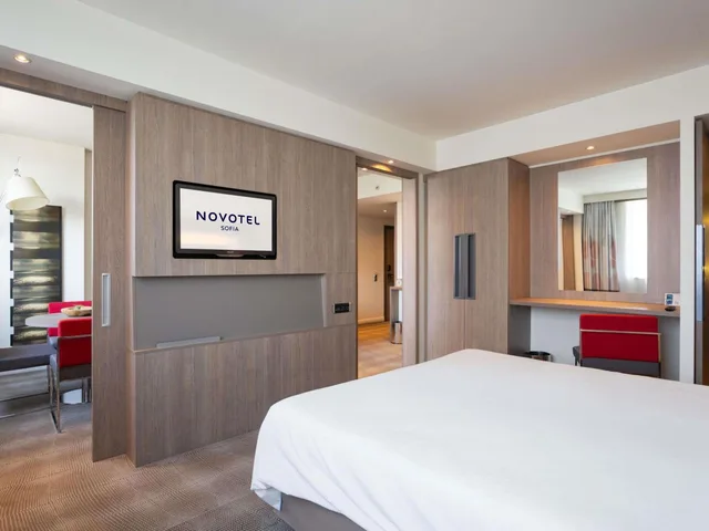 جناح بسرير كوين، NOVOTEL SOFIA 3/7