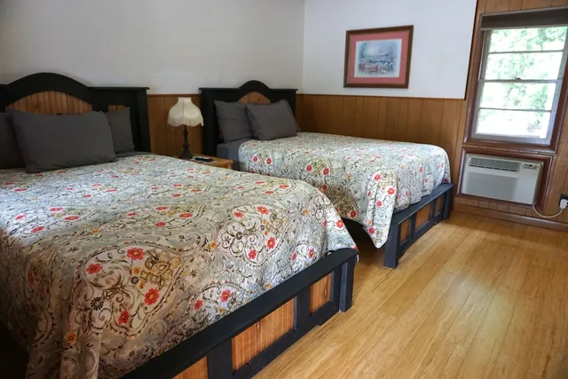 غرفة تقليدية بسريرين مزدوجين، Marshall's Creek Rest Motel 4/10