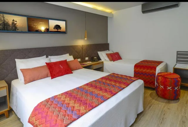 غرفة ثلاثية، Hotel Laghetto Stilo Borges 2/4
