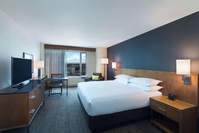 غرفة بسرير كينج بإطلالة على المدينة، Hyatt Regency Denver 6/10