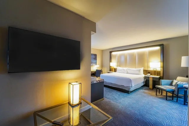 غرفة بريميوم بسرير كينج، InterContinental Washington D.C. - The Wharf, an IHG Hotel 2/6