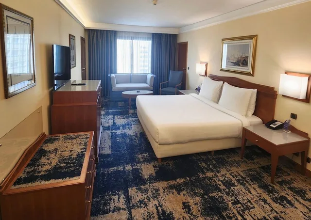 غرفة قياسية بسرير كوين، Radisson Blu Martinez Beirut 5/10