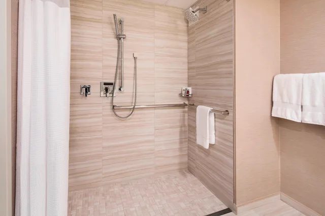 غرفة بسرير كينج، San Francisco Airport Marriott Waterfront 10/12