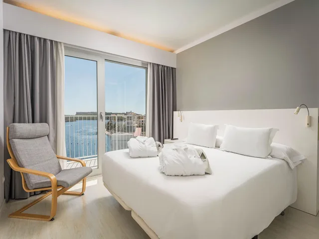 Suite, Pool and Sea View، ARTIEM Carlos 2/8