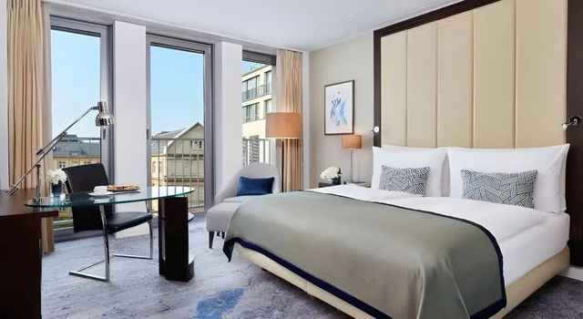 غرفة ديلوكس بسريرين منفصلين مع أريكة، Hotel Ko59 Dusseldorf - Member of Hommage Luxury Hotels Collection 1/2