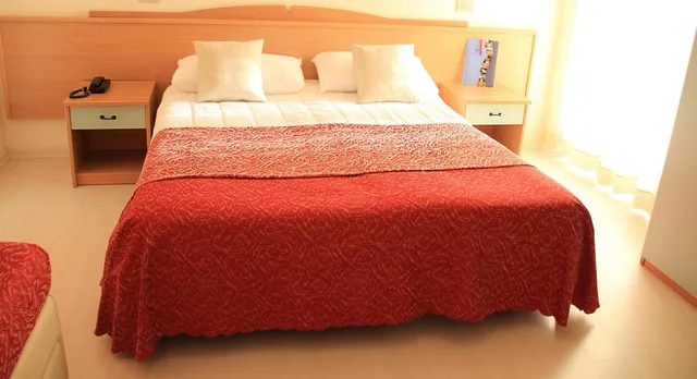 غرفة ثلاثية، C Hotels International 3/7