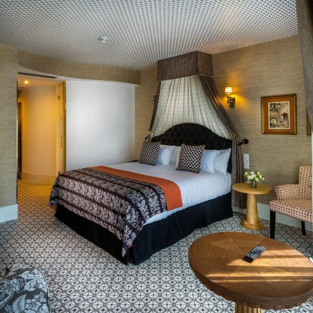 Junior Suite, City View, Casa Verbena Madrid, Outset Collection by Hilton 2/7