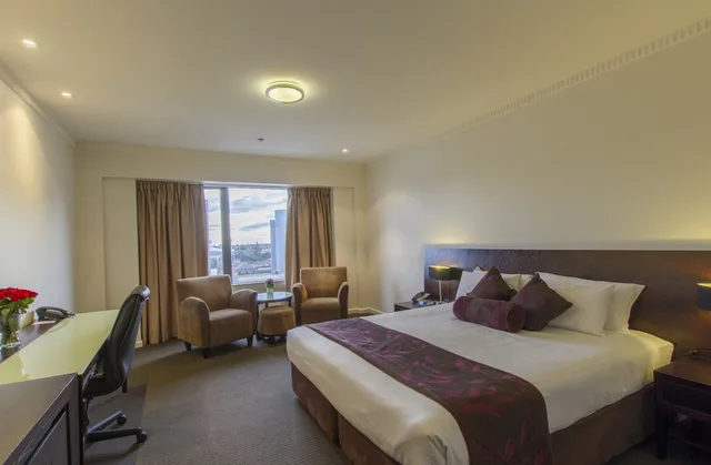 Executive King, Hotel Grand Chancellor Adelaide 1/11