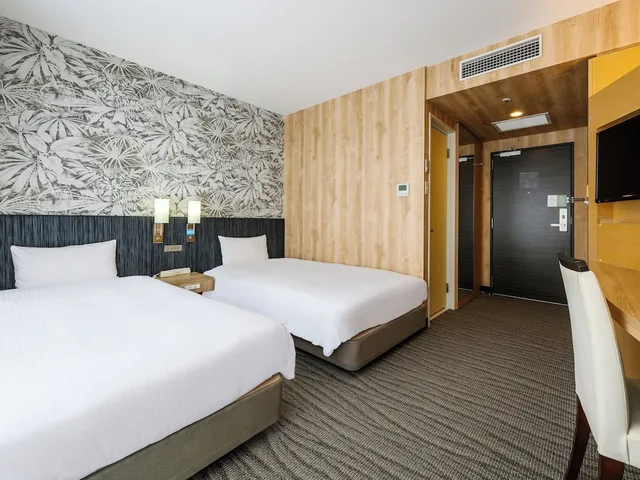 غرفة قياسية بسريرين منفصلين للمدخنين، Nishitetsu Resort Inn Naha 2/10