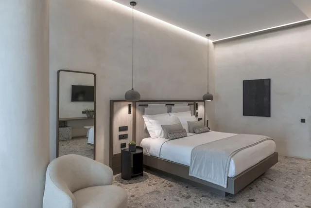 جناح بسرير كينج بإطلالة على البحر بجاكوزي، Aeonic Suites and Spa - Adults Only 2/5