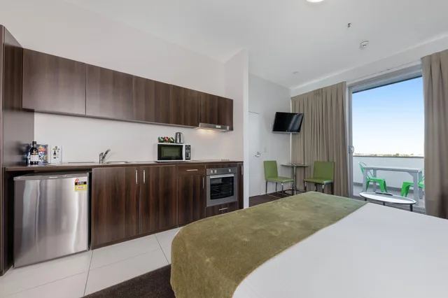 استوديو بسرير كينج بشرفة، Mercure Melbourne Caroline Springs 2/8