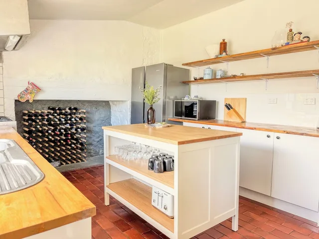 2 Bedrooms, Traditional, House, 2 Queen Beds, Kitchen، Clonmara Country House Cottages 10/10