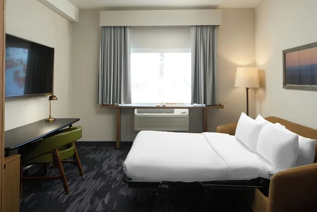 غرفة بسريرين كوين مع أريكة، Fairfield Inn & Suites by Marriott Columbus New Albany 2/5