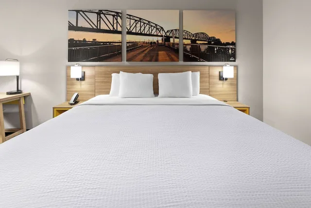 غرفة بسرير كينج لذوي الإعاقة، Days Inn by Wyndham North Little Rock/ Maumelle 4/9