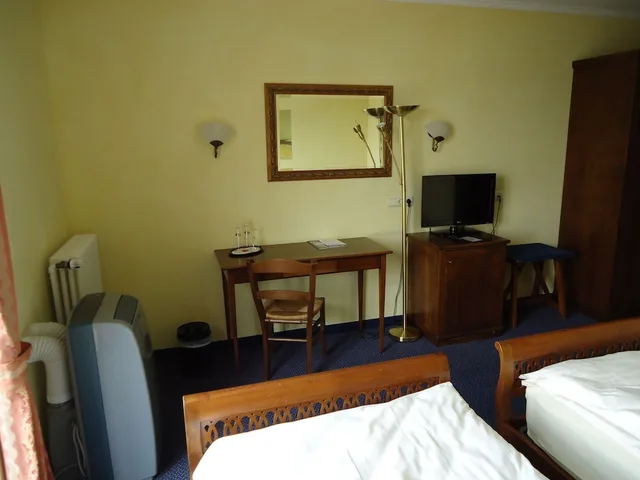 Standard, Single, King Bed, Hotel Landhaus Milser 5/5