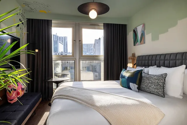 Edgar, Prestige, Queen Bed، Arotel 1/3
