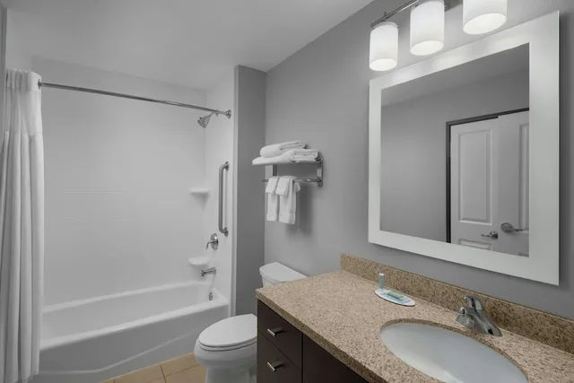 استوديو بسرير كينج مع أريكة، TownePlace Suites by Marriott Hobbs 4/6