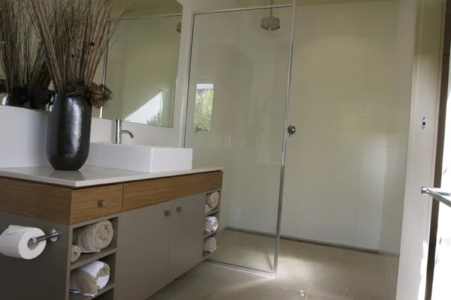 Pearl, Guest Room, King Bed، The Pearle of Cable Beach Broome 7/7