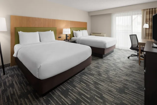 غرفة ديلوكس بسريرين مزدوجين بشرفة، Wingate by Wyndham Lincoln Airport East 2/3