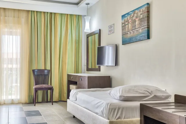 غرفة قياسية بسرير مزدوج، Majestic Spa Hotel 1/2