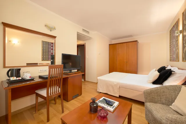 Classic, Economy, Double Bed, Villa Andrea 2/3