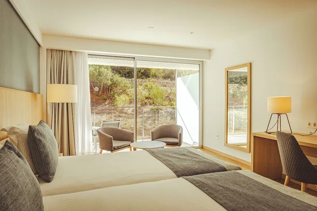 غرفة قياسية بسريرين منفصلين بشرفة، HOTEL 55 SANTO TOMAS 7/10