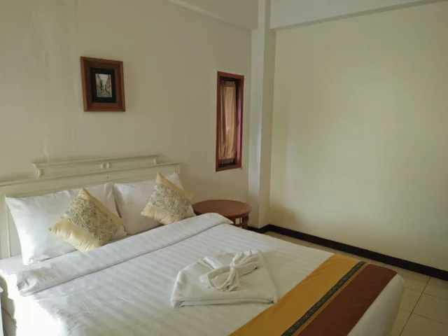 جناح بسرير كوين، Jl Bangkok 5/10