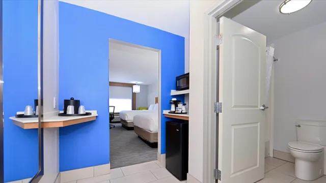 غرفة بسريرين لذوي الإعاقة، Holiday Inn Express & Suites Lexington - Hamburg Area 2/2