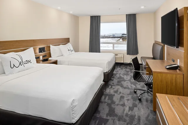 غرفة قياسية بسرير مزدوج، Home Inn And Suites Swift Current 1/4