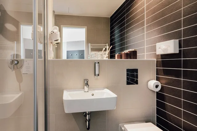 غرفة قياسية بسرير فردي، Garner Hotel Berlin - Charlottenburgm, an IHG Hotel 7/13