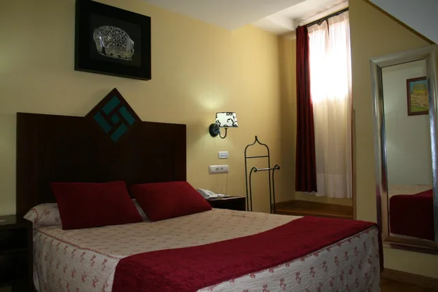 غرفة بسرير مزدوج أو سريرين منفصلين، La Casa Mudejar Hotel Spa 4/10