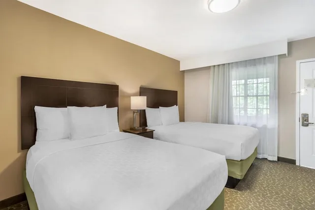 Standard, 2 Double Beds, Best Western Fort Lee 3/8