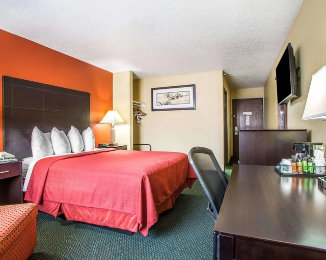 غرفة بسرير كوين، Quality Inn Morton at I-74 1/5